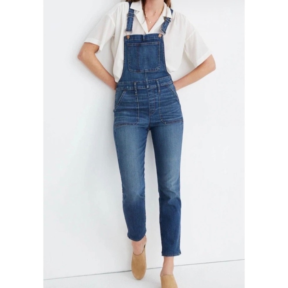 Madewell Small Stovepipe Overalls In Lorton Wash size medium
